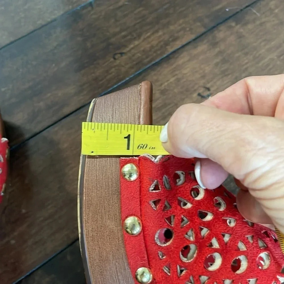 Indigo Rd. Open Toe Chunky Platform Clog Heel Red Scalloped Size Women’s size 8 - Picture 6 of 12